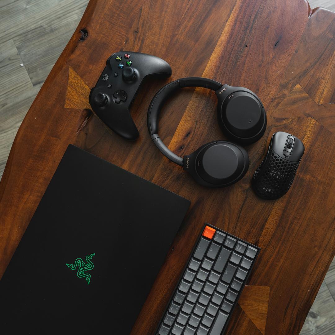 The Razer Blade 15 is a gaming laptop with a slim design that makes it easy to take on the go. It features a 15.6-inch Full HD display with a 144Hz refresh rate, an 11th Gen Intel Core i7 processor, 16GB of RAM, and a 512GB solid-state drive. The Blade 15 also comes with an NVIDIA GeForce RTX 3060 graphics card, which provides stunning visuals and smooth gameplay.